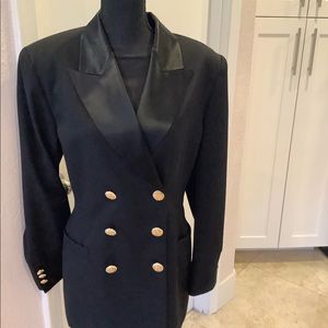 #32. Blazer elegant wool and satin with rhinestone buttons